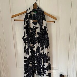 Bold Black and White Floral Sleeveless Dress - M